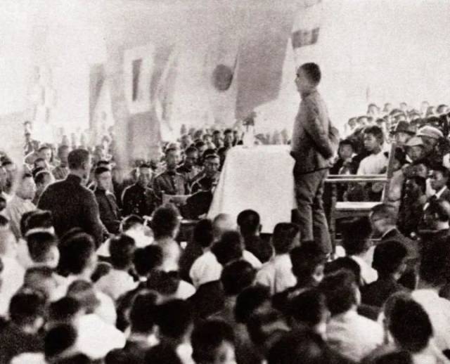 1924年孫中山在廣東高師禮堂演講三民主義
